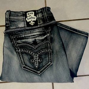 Like new never worn, just sat in drawer their whole life!! In perfect condition.